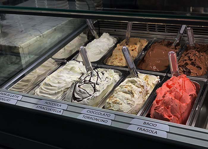 Calabrisella Gelataria's Ice cream flavours and types